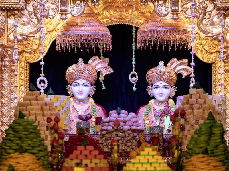 Grand Annakut Darshan